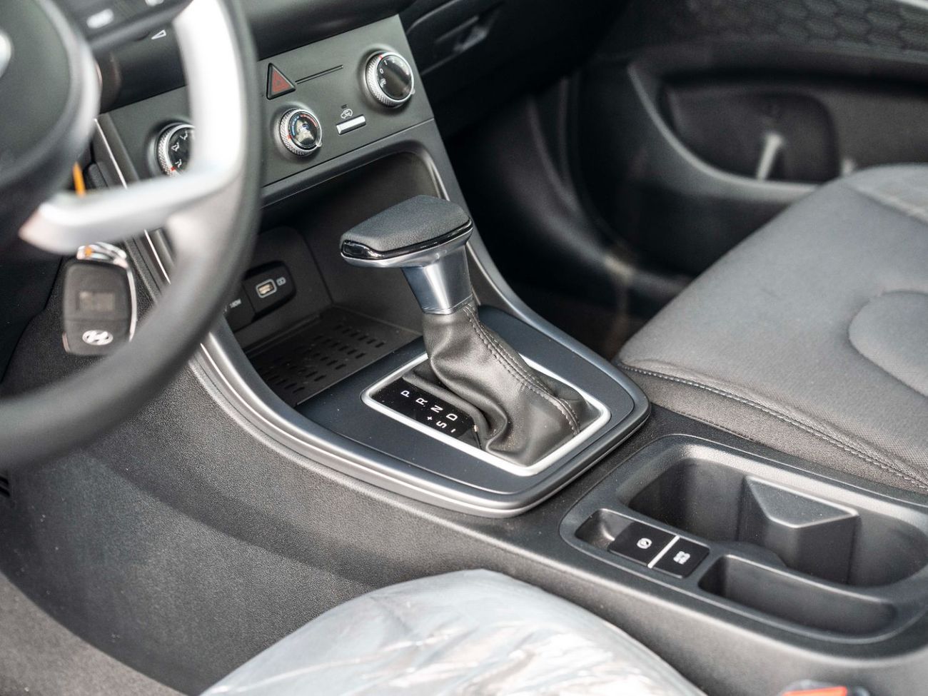 هيونداي كريتا Base 1.6L