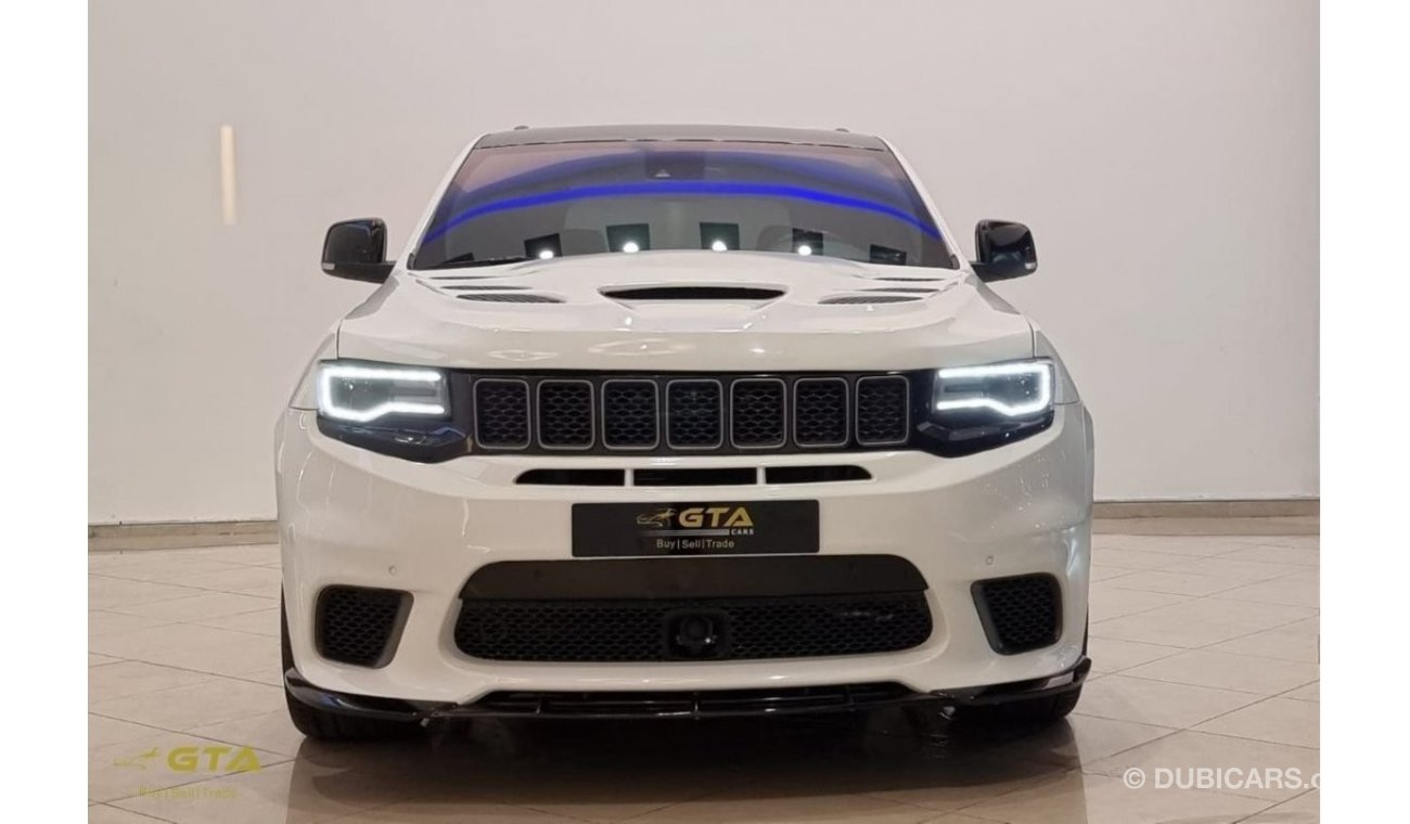 جيب جراند شيروكي 2015 Jeep Grand Cherokee SRT Supercharged 1000bhp, Service History, Low KMs, GCC