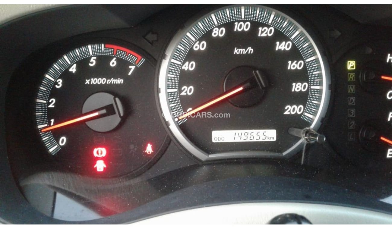 تويوتا إينوفا ابيض خليجى 2015 فتحة سقف رقم 1فل ابشن كامل بحالة جيدة