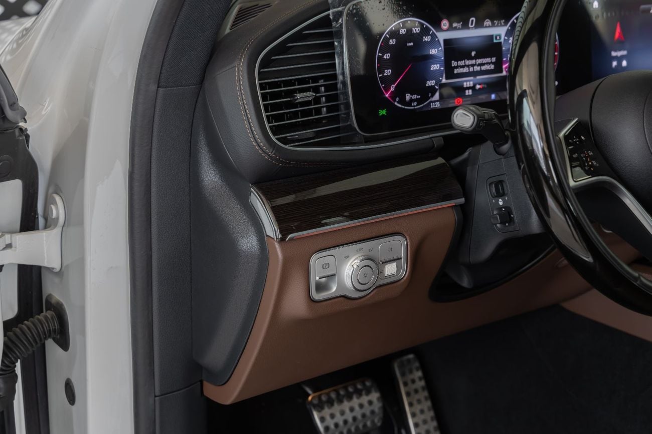 Mercedes Benz GLS450 4MATIC Mercedes-Benz AMG GLS450 SUV | New Facelift | GCC | 5 Years Gargash Auto Warranty Service Con