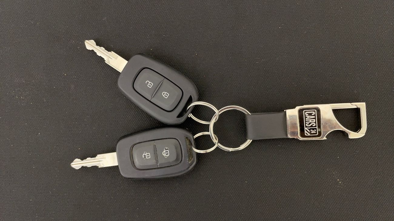 Renault Duster PE 1.6 | Zero Down Payment | Home Test Drive