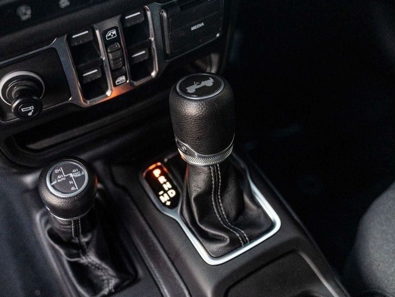 Jeep Wrangler Unlimited Sport S 2.0L A/T