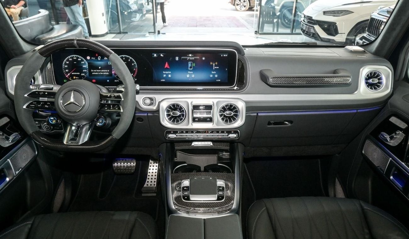 Mercedes-Benz G 63 AMG Mercedes-Benz G 63 AMG Fully Loaded - Special Color - Carbon Fiber - 22 Maybach Alloy Wheels -2025