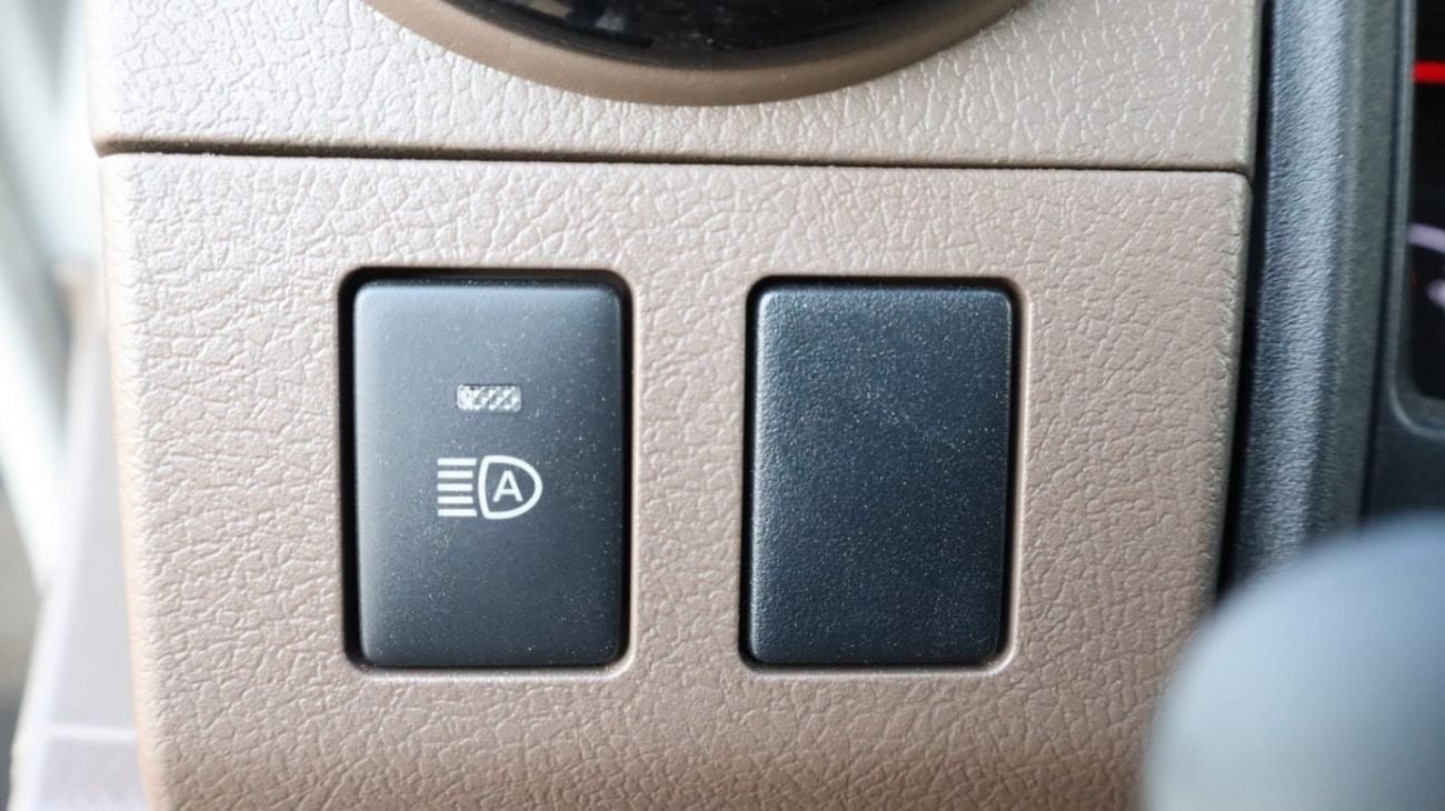 Toyota Land Cruiser 70 S-DLX 2.8L (5 Door)