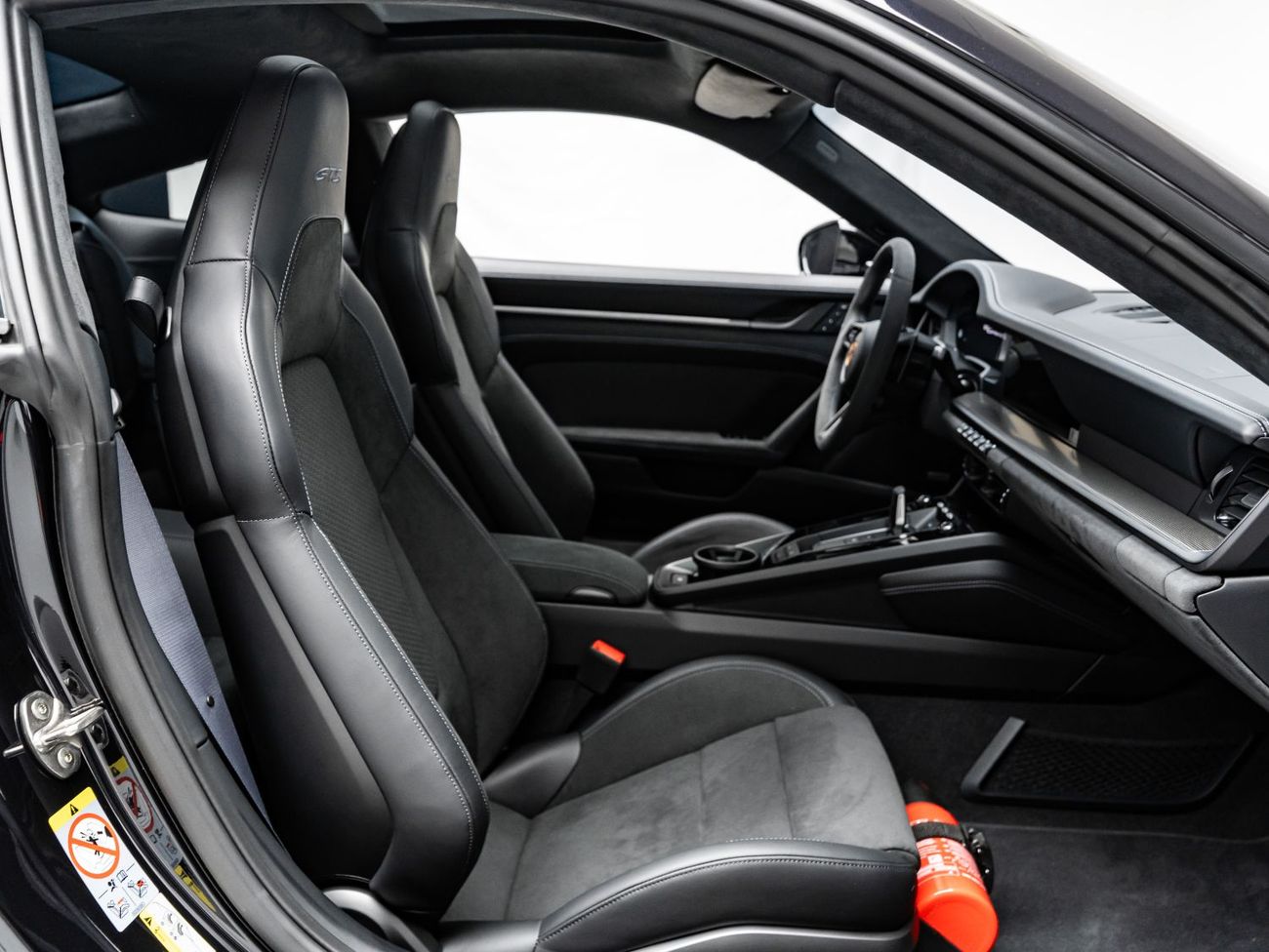 بورش 911 2026 Porsche 911 Carrera 4 GTS, 2030 Porsche Warranty, Very Low KMs, GCC