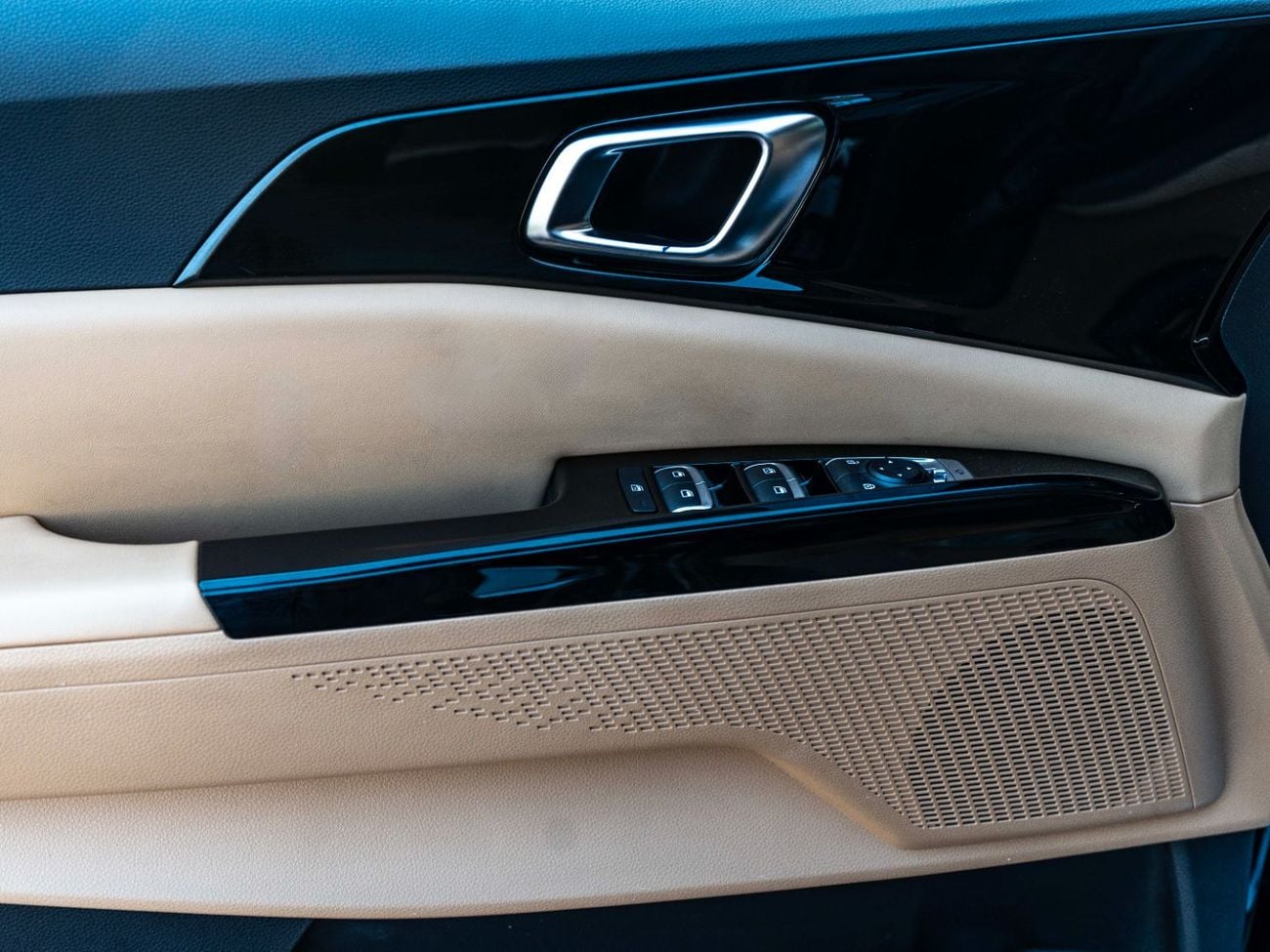 كيا كارنيفال LX