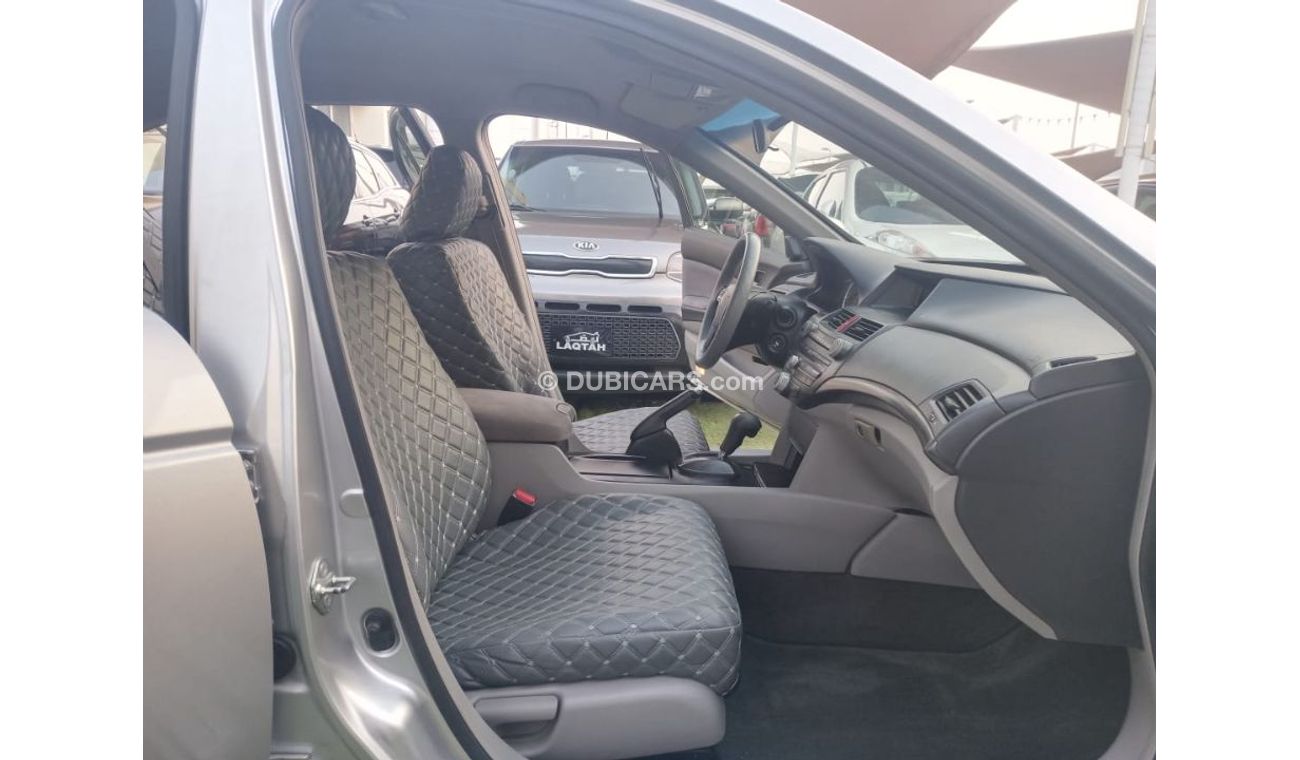 هوندا أكورد موديل 2009 خليجى مثبت سرعة تحكم رنجات جناح خلفى سنتر لوك تكييف باور بحالة ممتازةلاتحتاج لأى مصاريف