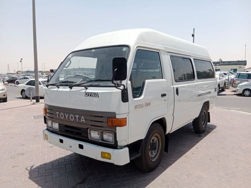 Toyota Dyna TOYOTA DYNA VAN RIGHT HAND DRIVE (PM1295)