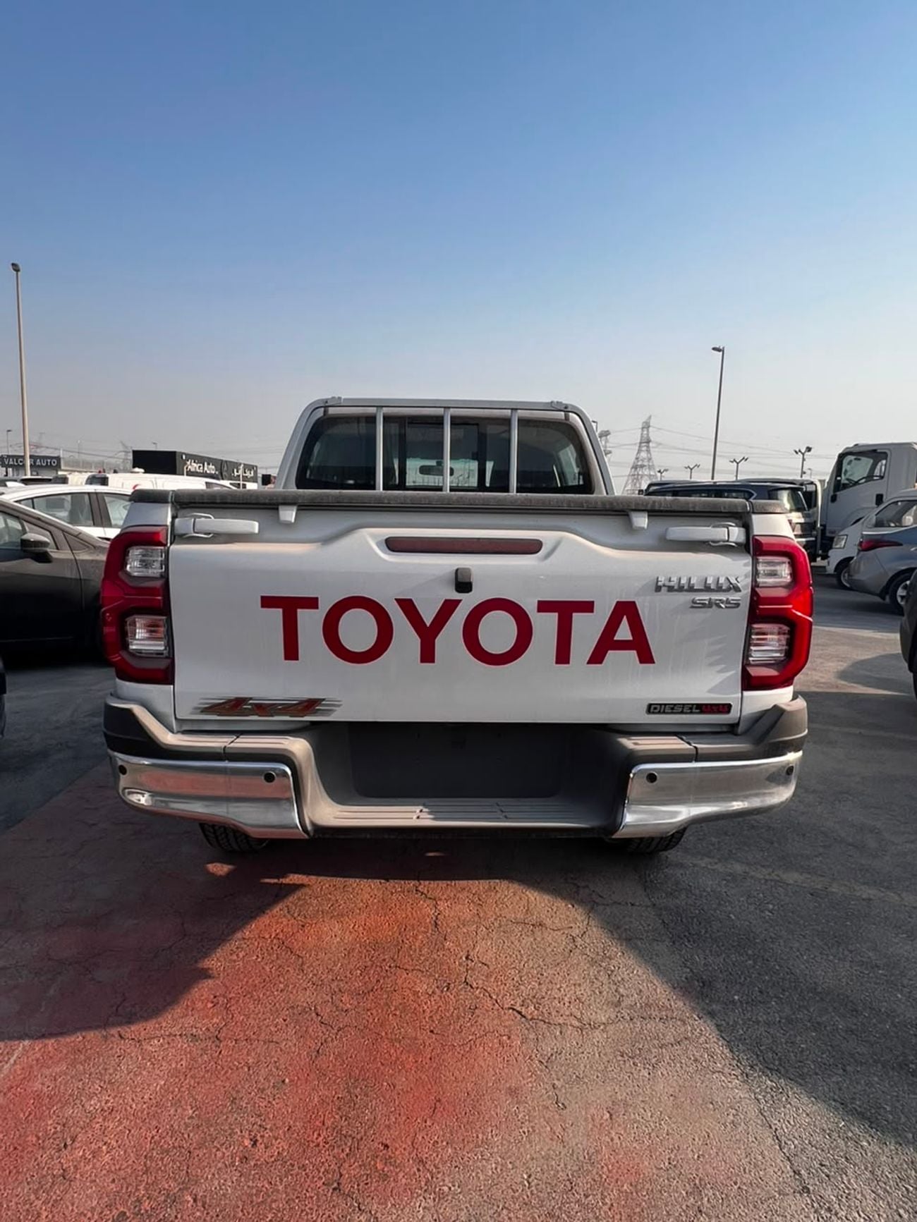 Toyota Hilux SR5 (NON GCC) Toyota Hilux DC 2.4L Diesel  4x4 MY 2026
