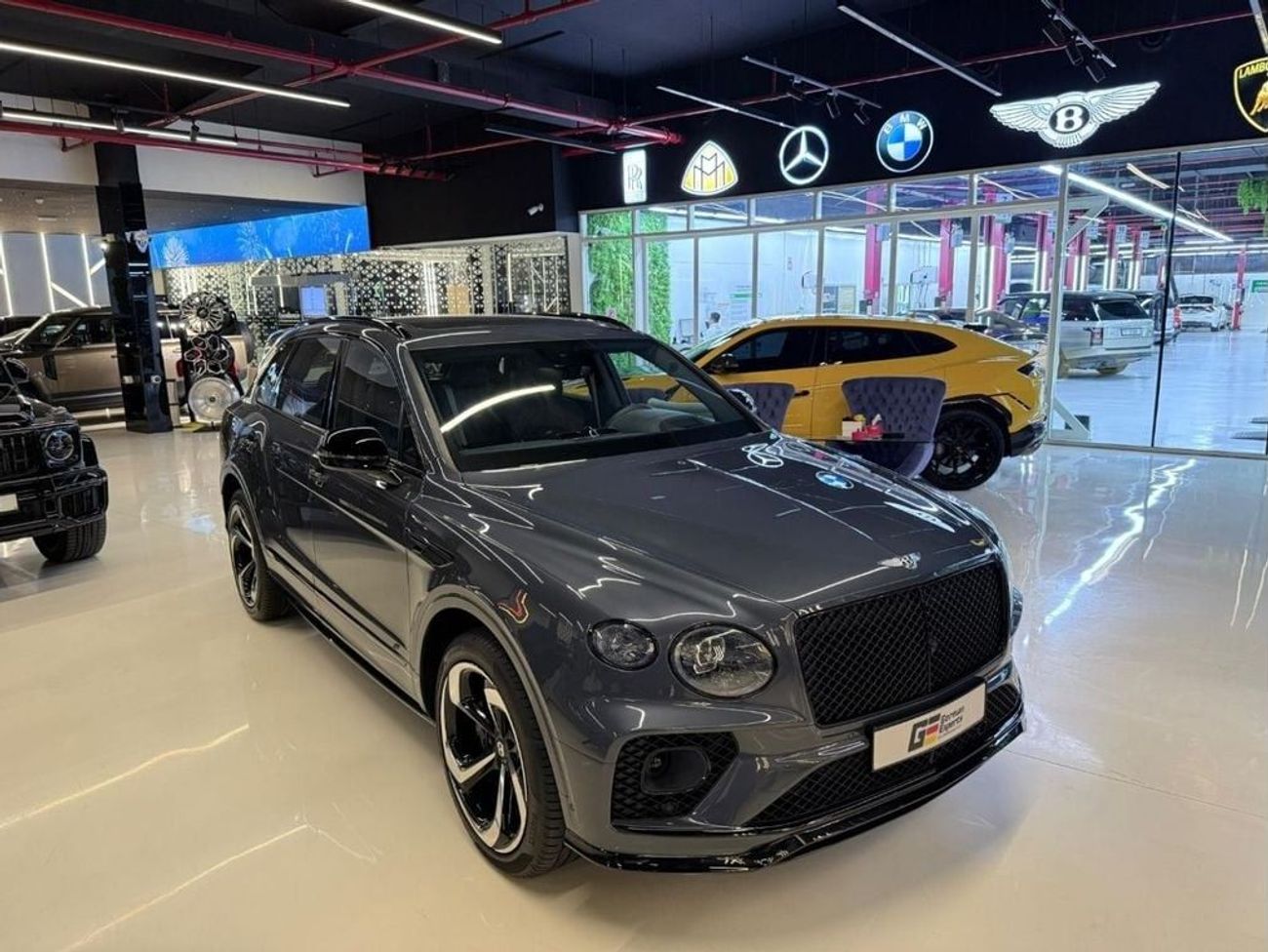 بنتلي بينتايجا 2022 BENTLEY BENTAYGA S V8 /GCC/ DEALER WARRANTY AND SERVICES