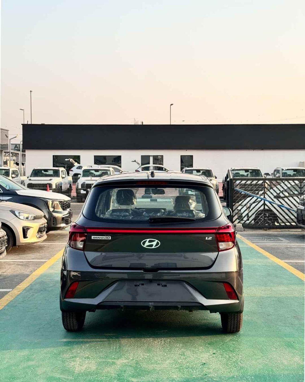 Hyundai Grand i10 SMART (HATCHBACK ) 1.2L GRAY COLOR -
