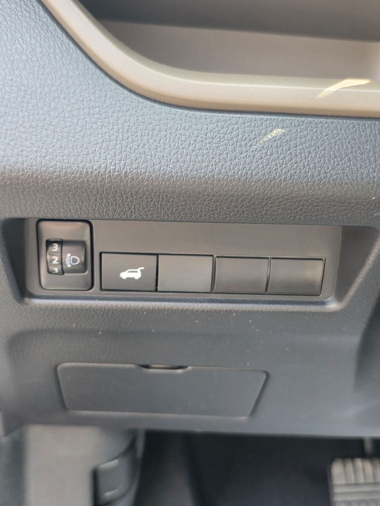 ميتسوبيشي Xforce 2025 MITSUBISHI XFORCE 1.5L P-LINE BLACK EDITION