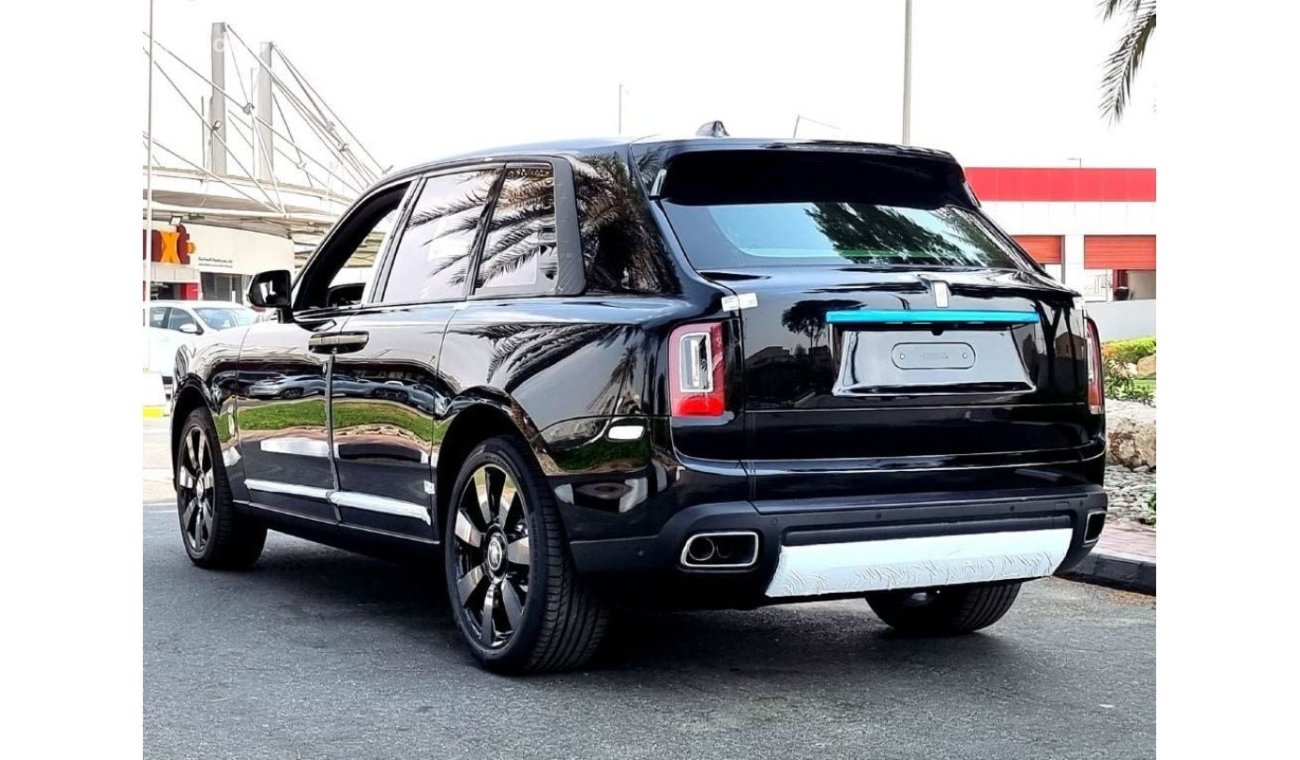 Rolls-Royce Cullinan Rolls Royce Cullinan | 2023 | STD | Black Diamond - Iceland Moss