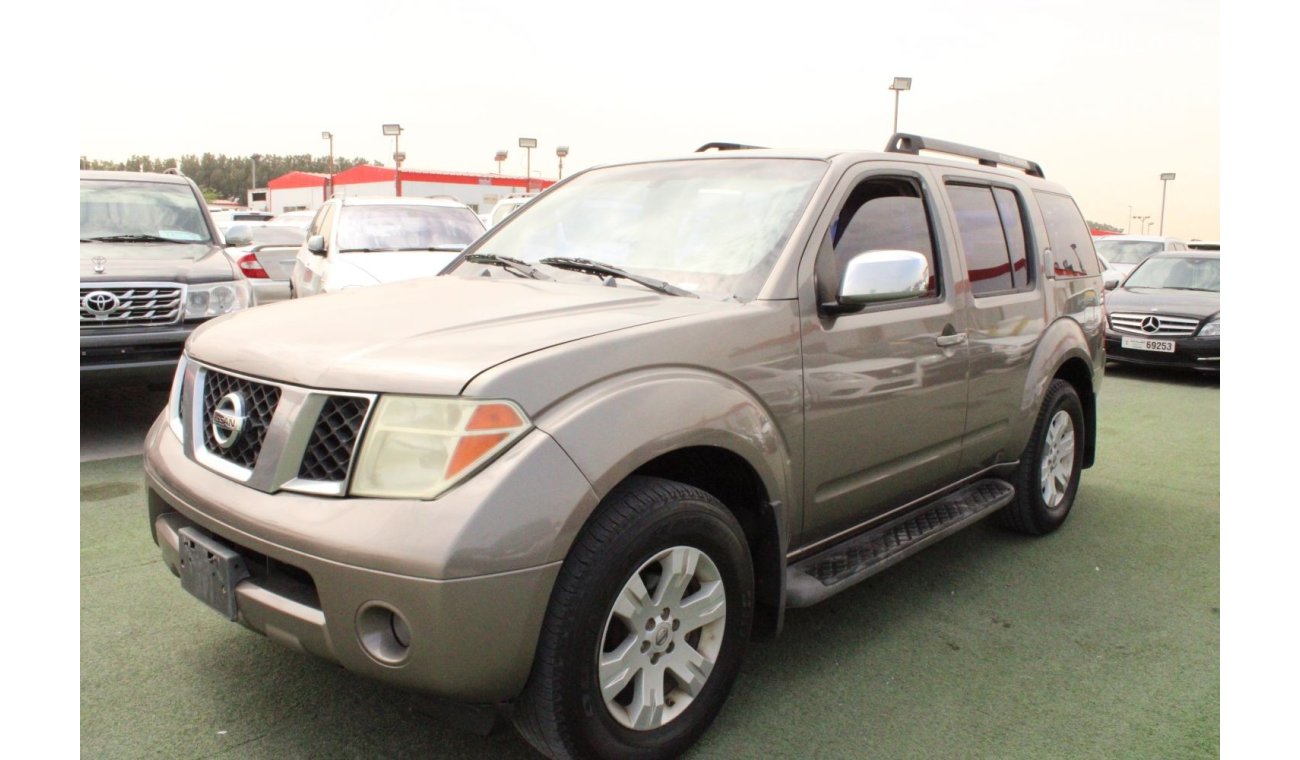 Nissan Pathfinder Nissan pathfinder 2006 GCC