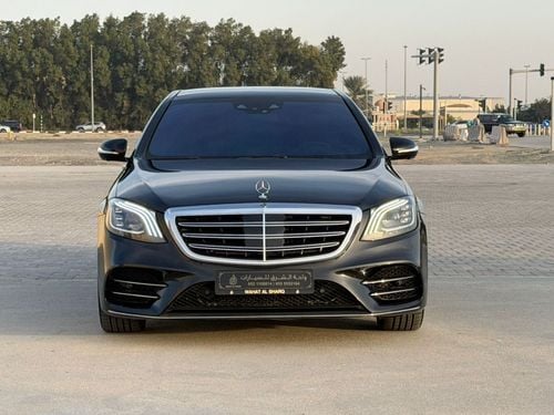 Mercedes-Benz S 560 Std 4.0L (469 HP)