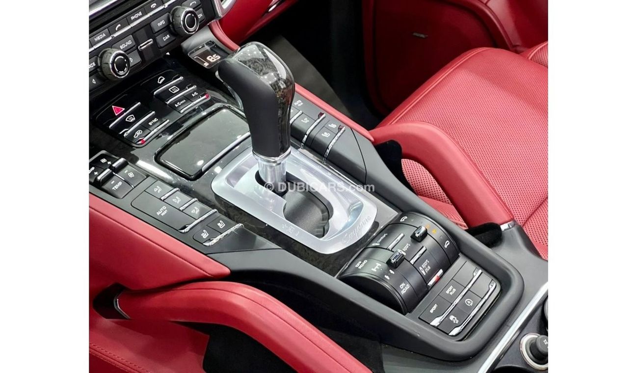 Porsche Cayenne IMMACULATE  condition 2015 Porsche Cayenne S, Full Service History-Warranty-GCC