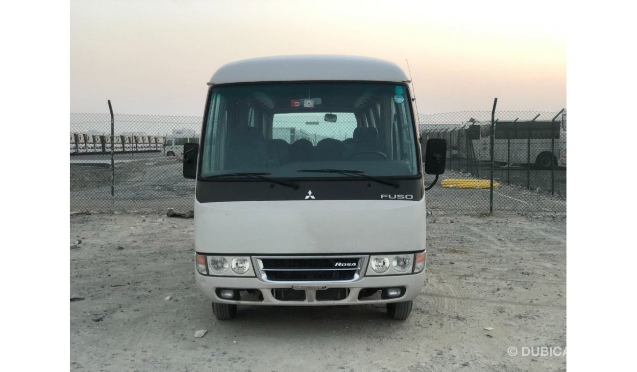 Mitsubishi Fuso ROSA GCC BUS PASSINGER