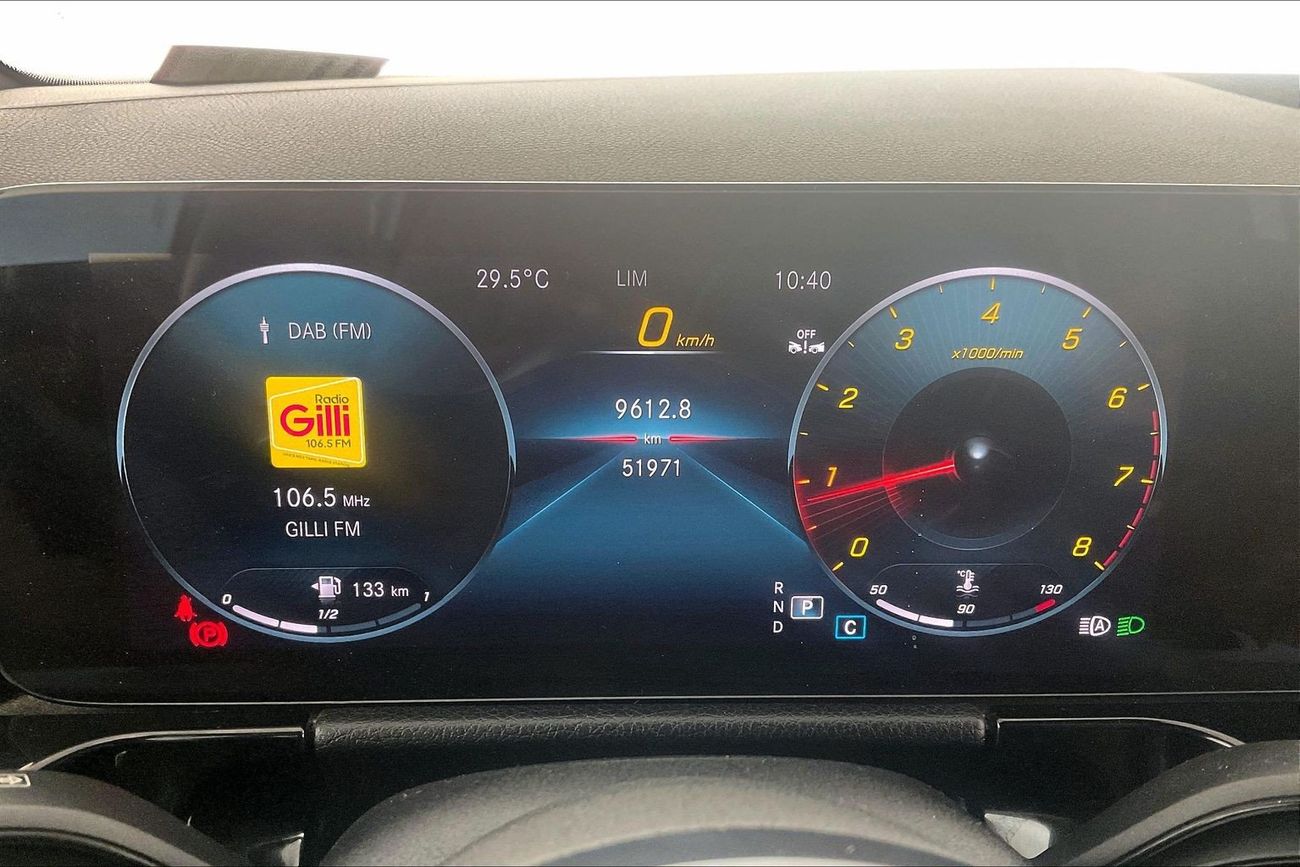 مرسيدس بنز GLA 200 Premium | National Day Celebration | شامل الضمان | 0 ﺪﻔﻋﺓ ﺃﻮﻟﻯ