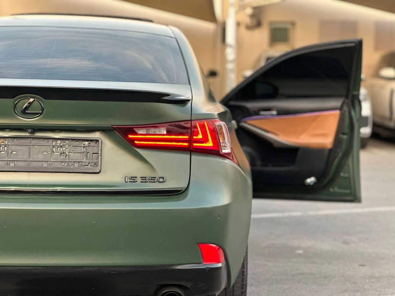 لكزس IS 350 F Sport Platinum 3.5L