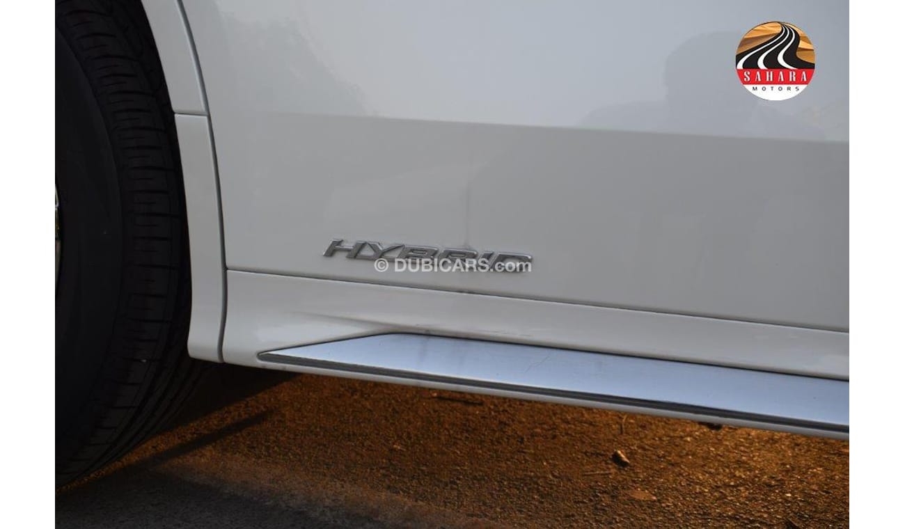 Lexus LM 300H Executive 2.5L  7-Seater AT