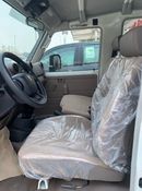 تويوتا لاند كروزر 70 LAND CRUISER LC78 4.0L V6 MANUAL 3-DOOR