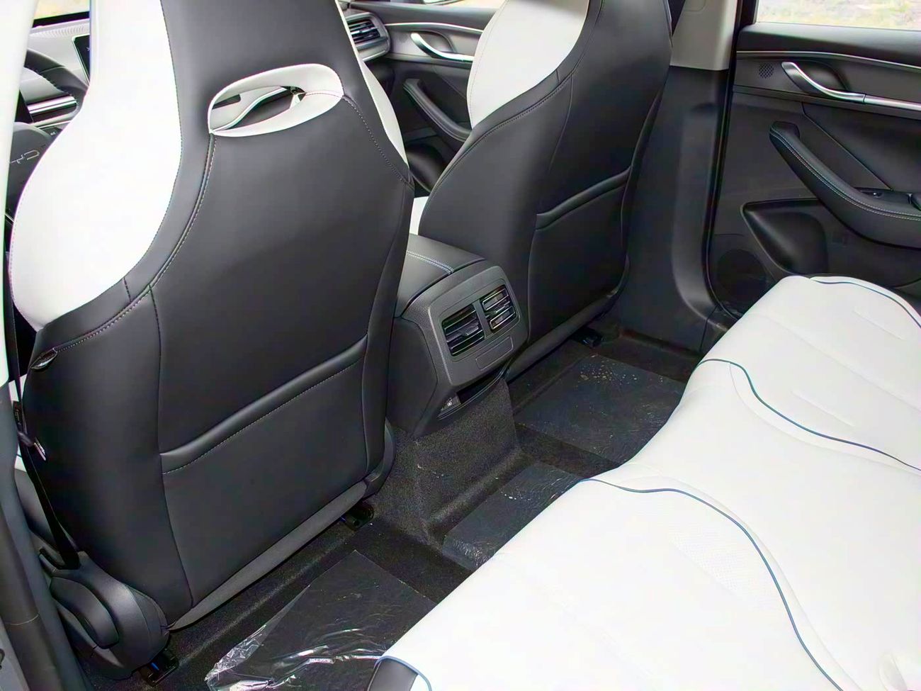 بي واي دي ديسترويار 05 Luxury