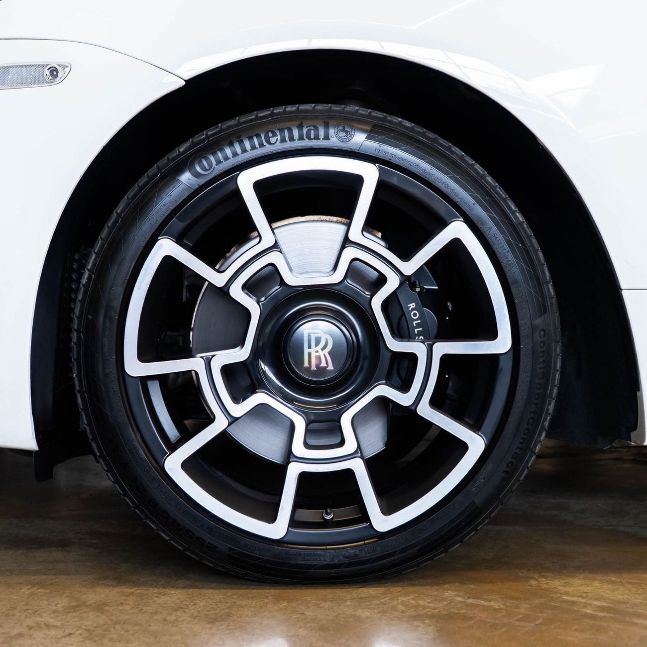 Rolls Royce Wraith STD AED 20,314 P.M • 0% Downpayment • Rolls-Royce Wraith  • 1 Year Warranty