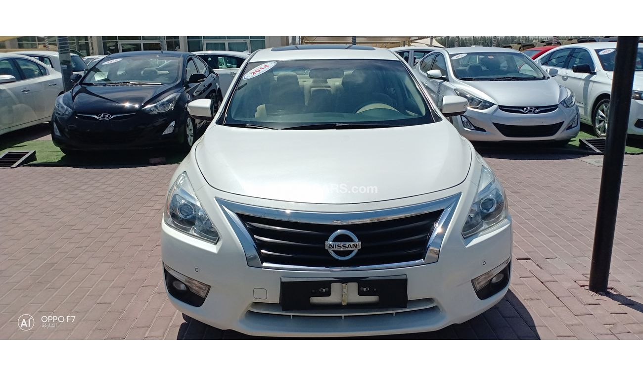 Nissan Altima 2014 GCC No Accident  A perfect Condition