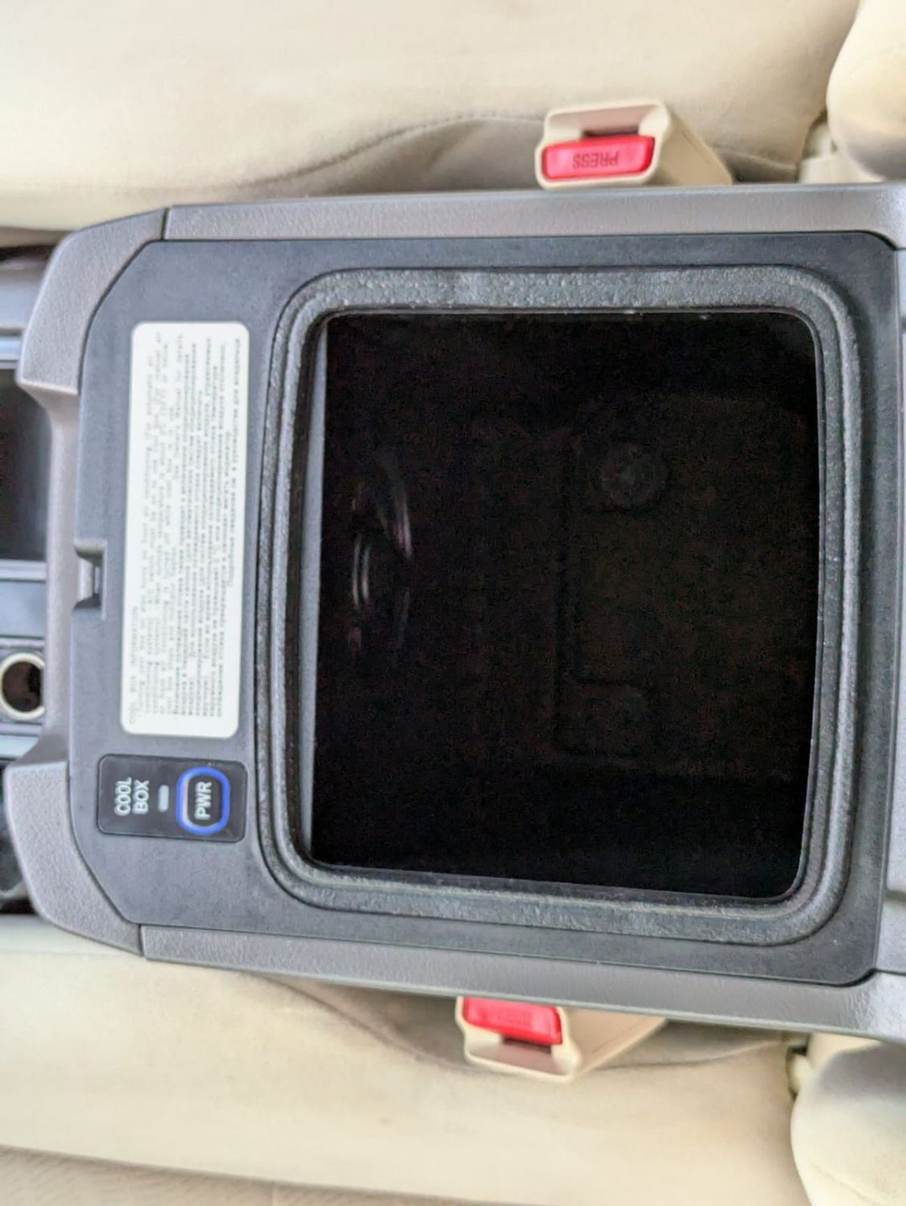 تويوتا برادو Toyota Prado 2016 white LHD 4-cylinder 2.7L Gcc specs