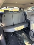 Toyota Sienna Hybrid XLE premium Full Option