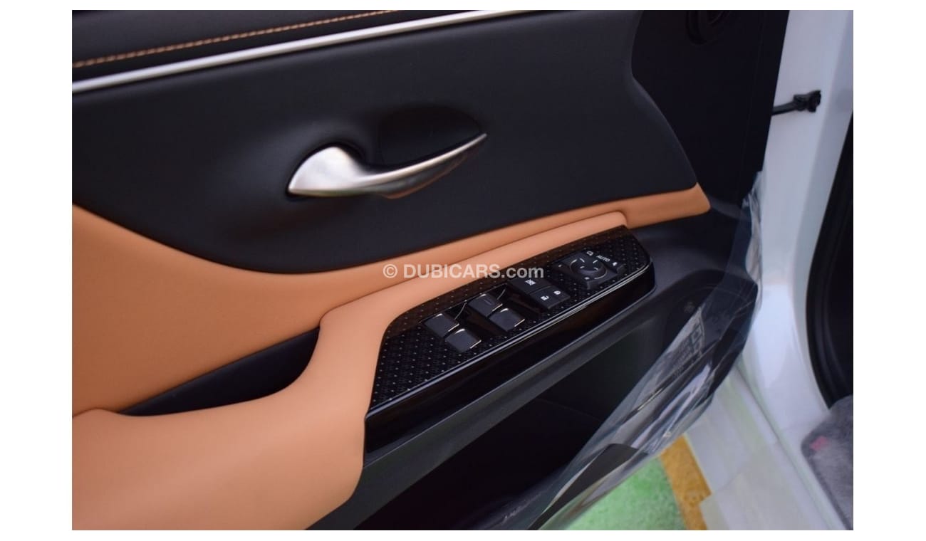 Lexus ES 300 2024 Lexus ES300H 2.5L Hybrid (With Radar and Panoramic roof)
