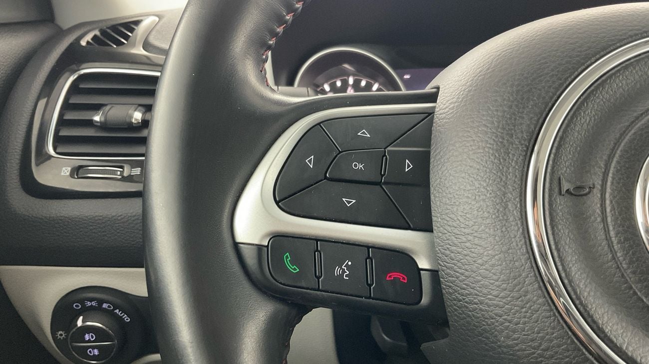 جيب كومباس Limited | شامل الضمان | 0 ﺪﻔﻋﺓ ﺃﻮﻟﻯ