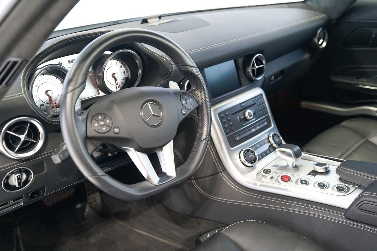 مرسيدس بنز SLS AMG Std 6.2L