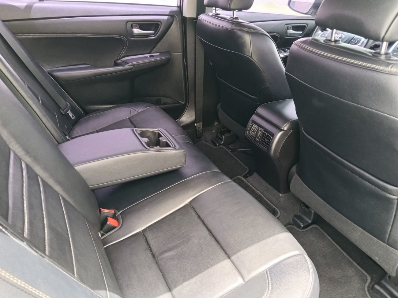 Toyota Camry GLX Full Option