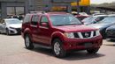 Nissan Pathfinder LE
