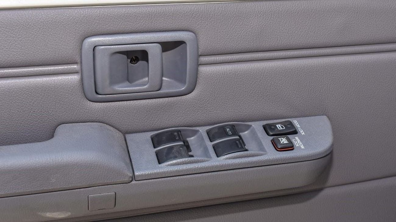 تويوتا لاند كروزر 70 NEW TOYOTA LAND CRUISER HZJ 76 4.2L Diesel M/T 2024 MODEL