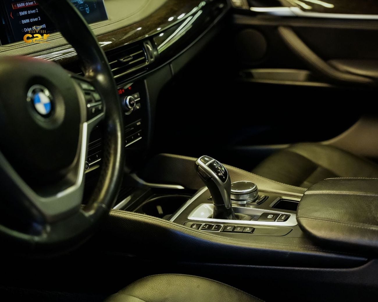 بي أم دبليو X6 40i Exclusive 3.0L