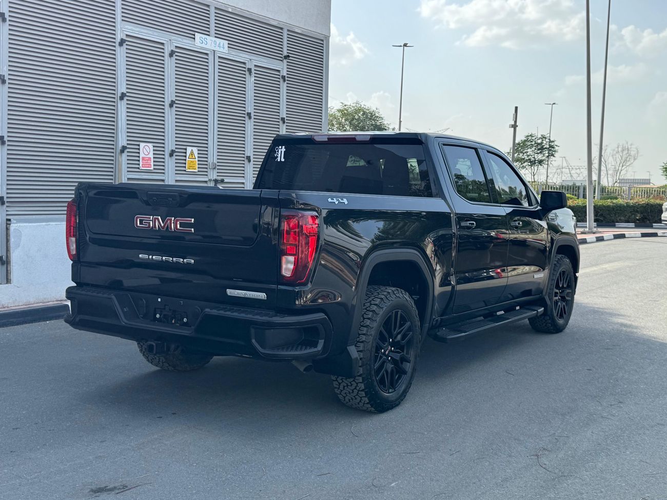 GMC Sierra