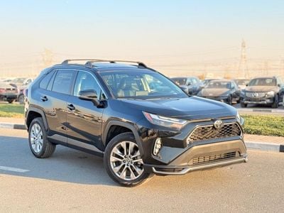 تويوتا راف ٤ XLE premium 2.5 L Full option