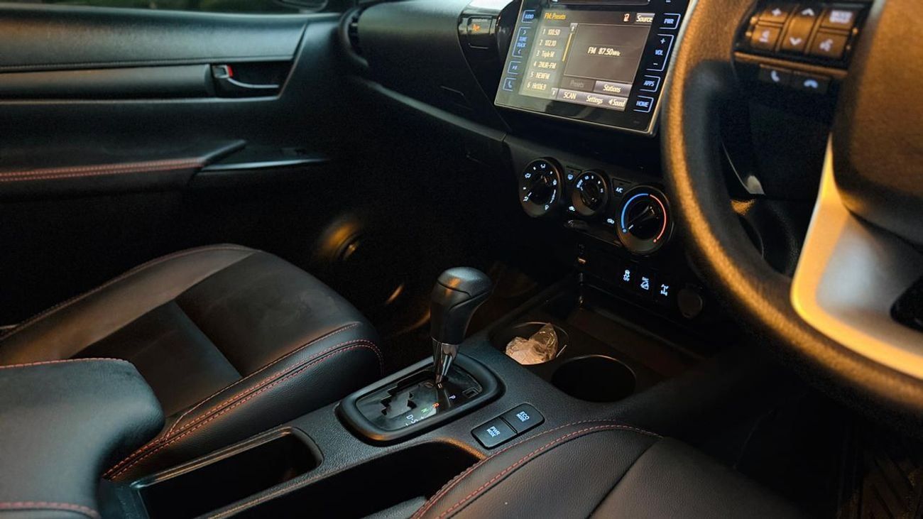 Toyota Hilux (GR BODY KIT INSTALLED | DOUBLE CABIN | POWER SEATS | AT | LEATHER SEATS |