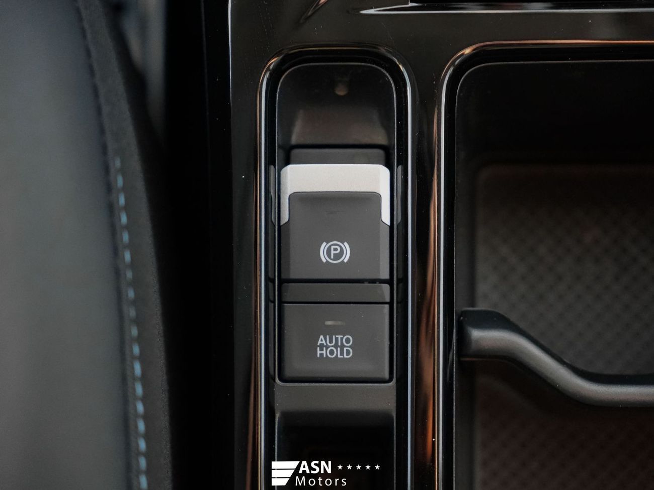 Volkswagen Tharu XR 300 TSI 1.5 Turbo 2025 (Export Price)