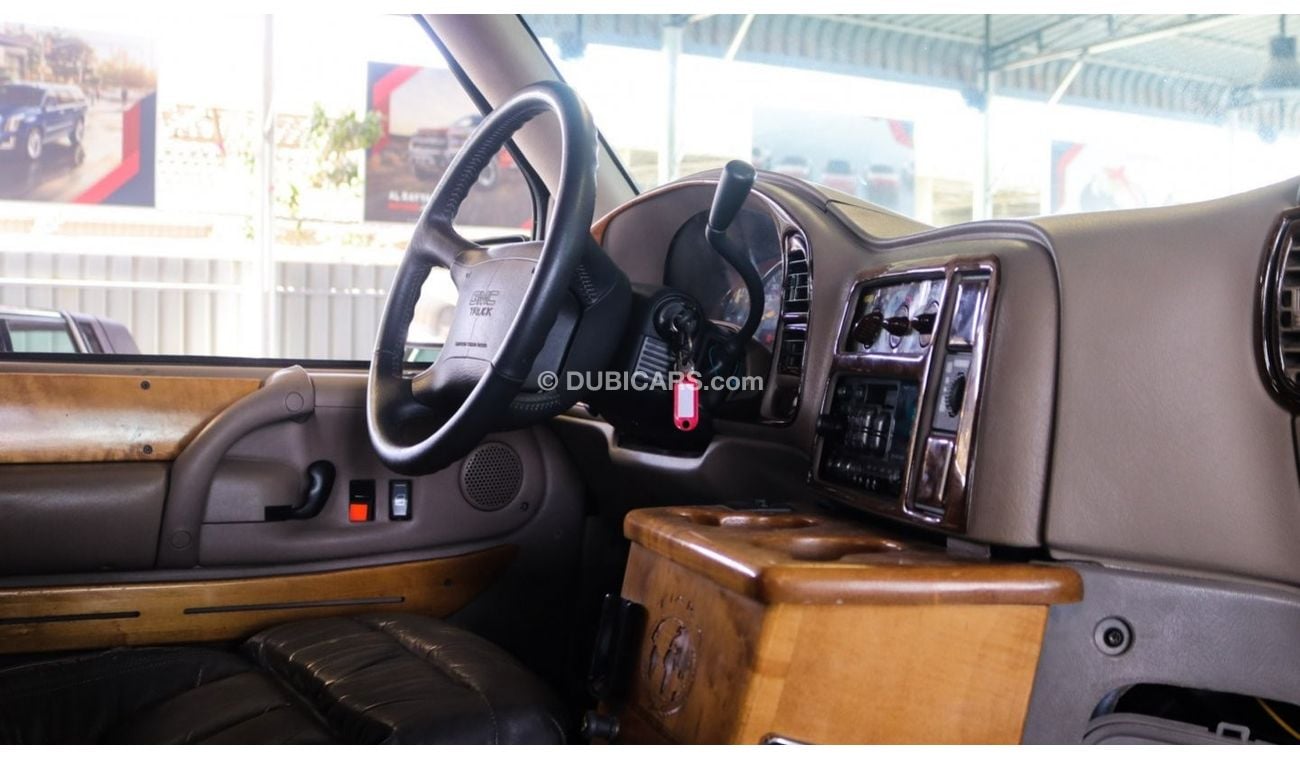 GMC Safari Van