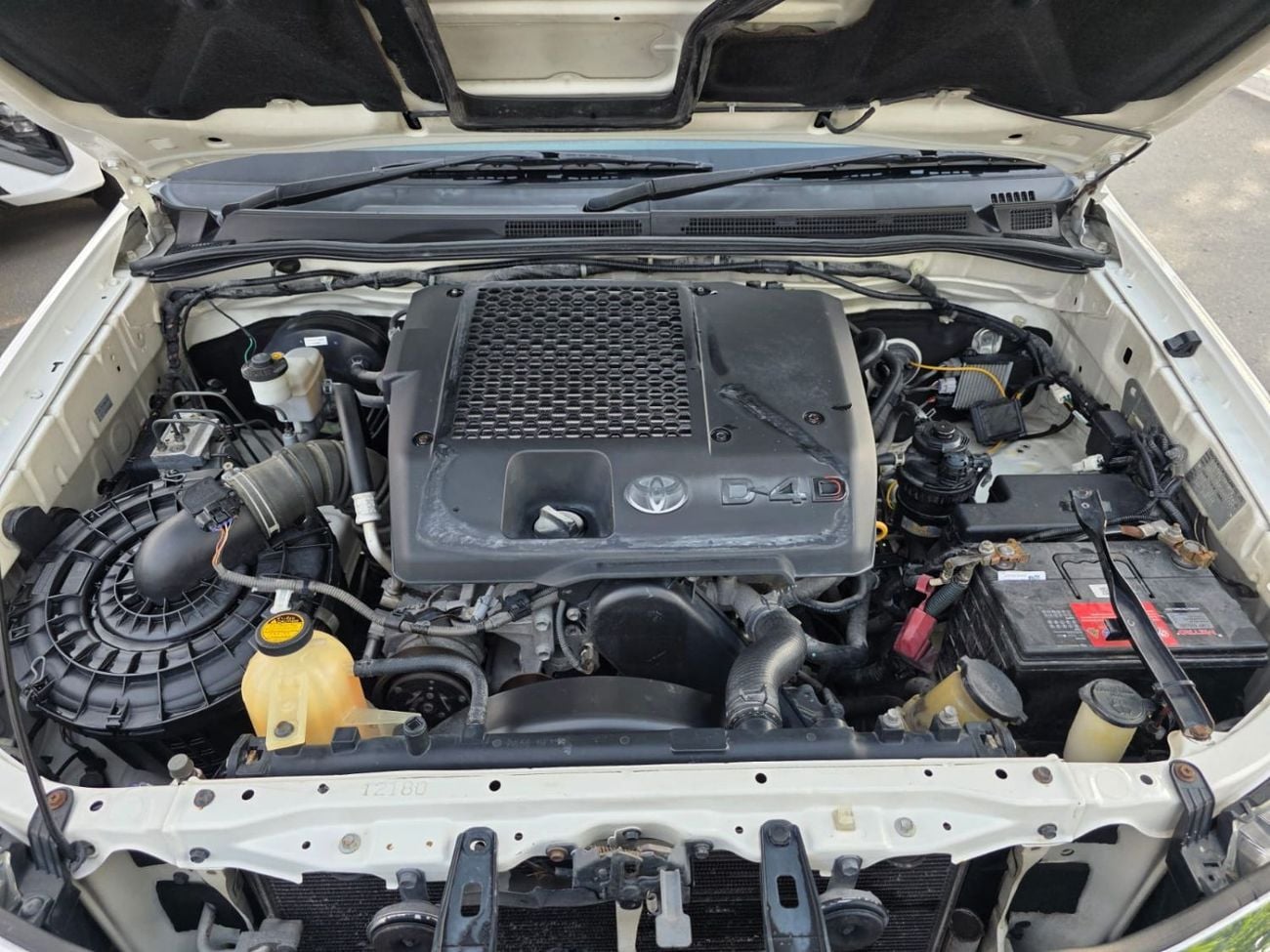 Toyota Hilux DLX Diesel Engine ,Smart Cab Hilux Manual Gear Right Hand Drive  ,ONLY FOR EXPORT AVAILABLE