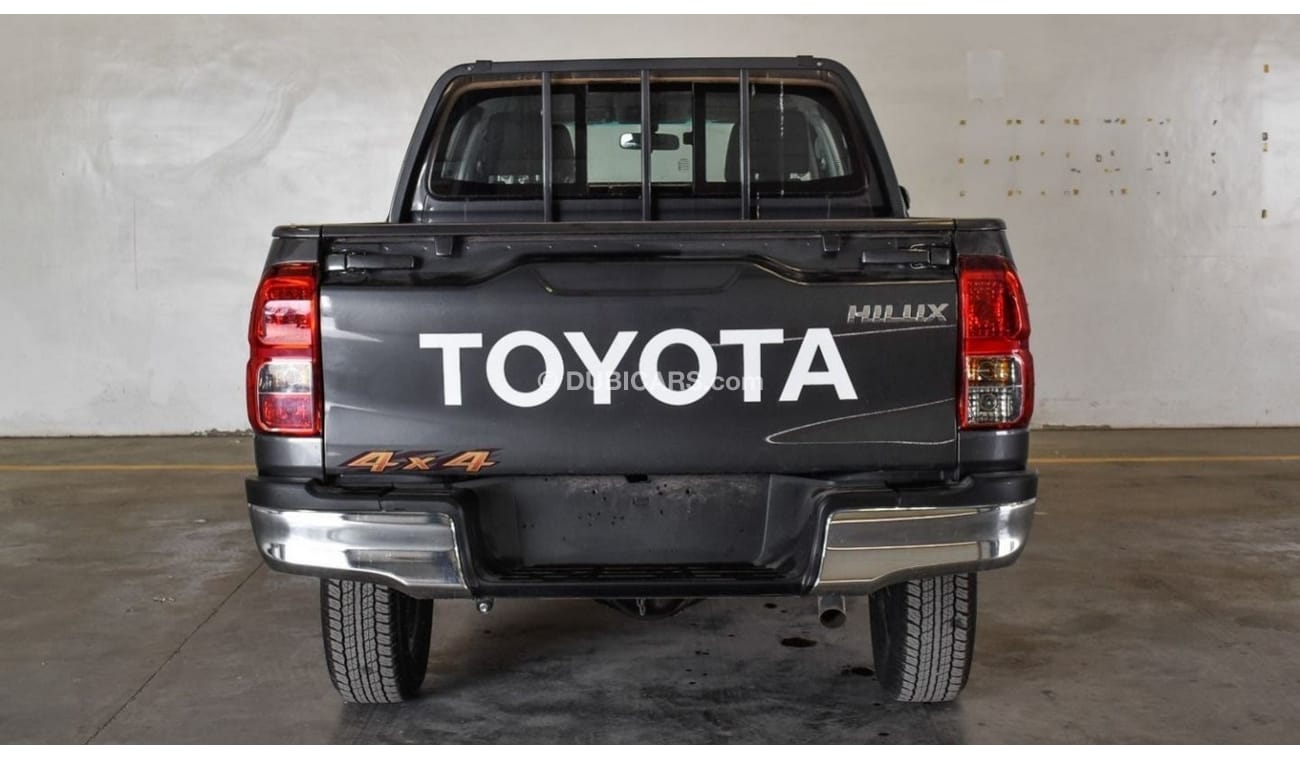 تويوتا هيلوكس 2023 Toyota Hilux 4x4 Double Cabin 2.4L Low Option Diesel AT | Grey inside black