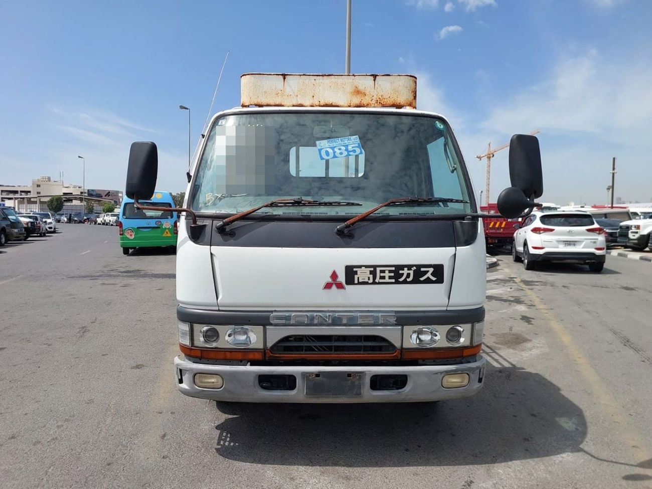 ميتسوبيشي فوسو كانتير (RAMADAN OFFER) MITSUBISHI CANTER TRUCK RHD 1997 MODEL 4.5 L DIESEL MANUAL(PM20794)