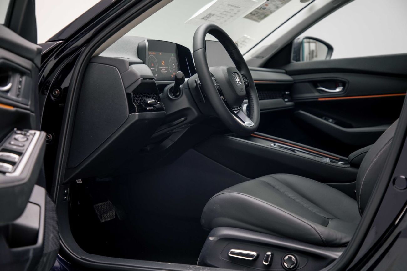 هوندا أكورد Premium 2.0L - Starry Blue Inside Black | Export Only