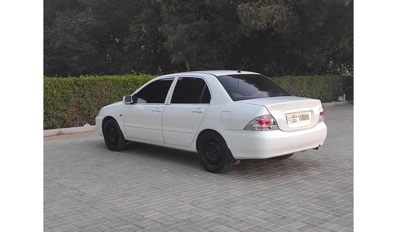ميتسوبيشي لانسر Mitsubishi Lancer 2011 1.6 Gcc full automatic