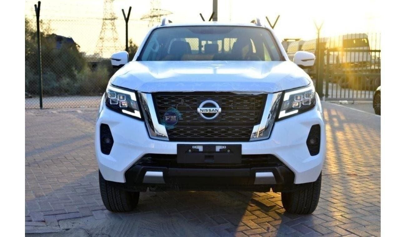 نيسان نافارا Double Cab Pickup LE 2.5L Petrol 4WD Manual