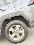 Toyota RAV4 XLE 2.5L push start 2024