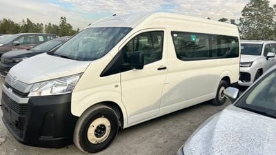 Toyota Hiace GL -High Roof Commuter transmission manual and automatic